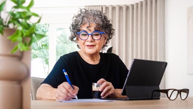 Boekpresentatie Nelleke Grönloh: 'Verhalen en een glimlach'