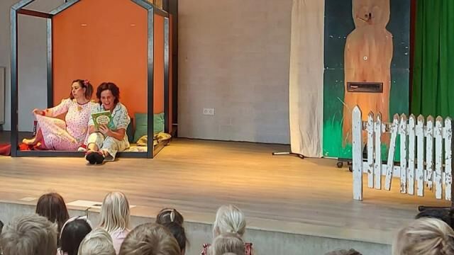 Gi-Ga-groene Theatervoorstelling