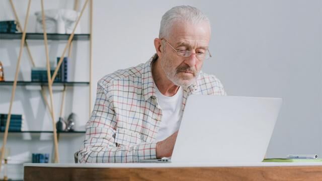 Gratis online cursussen van SeniorWeb
