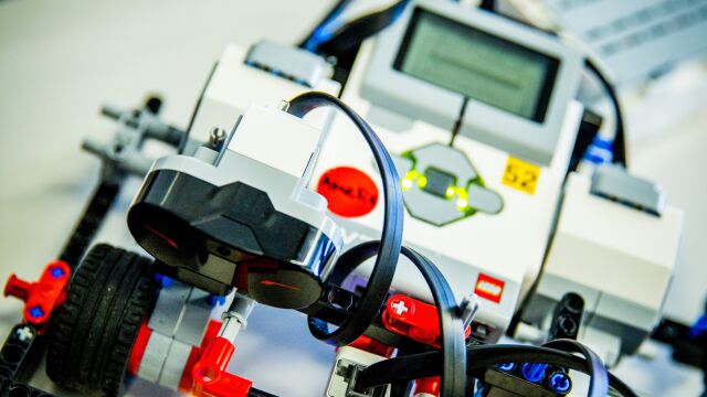 Robot bouwen en programmeren met Lego Mindstorms - Dongen
